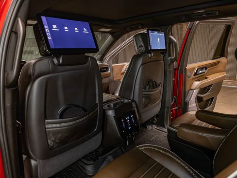 Used 2025 GMC Yukon Denali Ultimate image 22