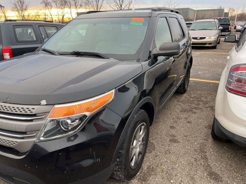 Used 2013 Ford Explorer 4WD w/ Class III Trailer Tow Pkg image 5