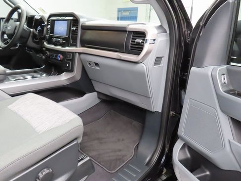 Used 2023 Ford F150 XLT w/ XTR Package image 28
