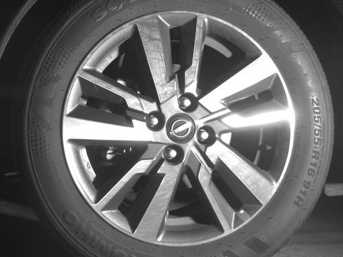 Used 2025 Nissan Versa SV image 12