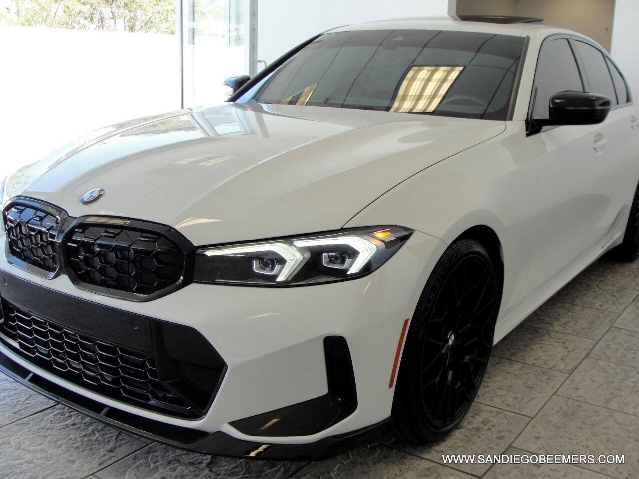 Used 2023 BMW 330i Sedan w/ M Sport Package RWD image 40