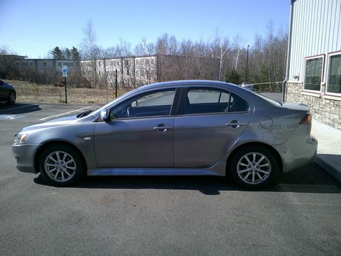 Used 2012 Mitsubishi Lancer SE AWD/4WD image 4