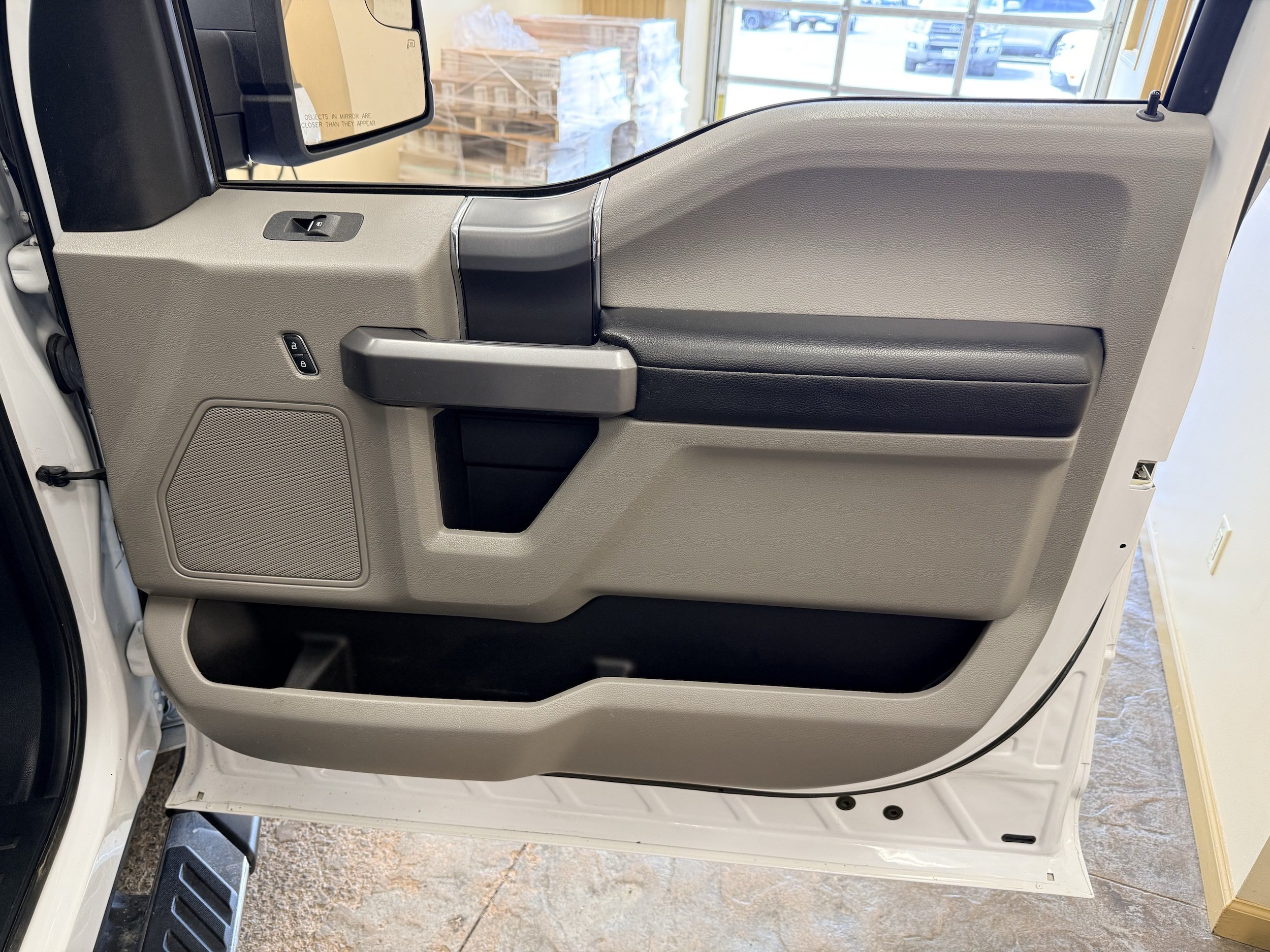 Used 2019 Ford F150 XLT w/ Equipment Group 302A Luxury AWD/4WD image 19