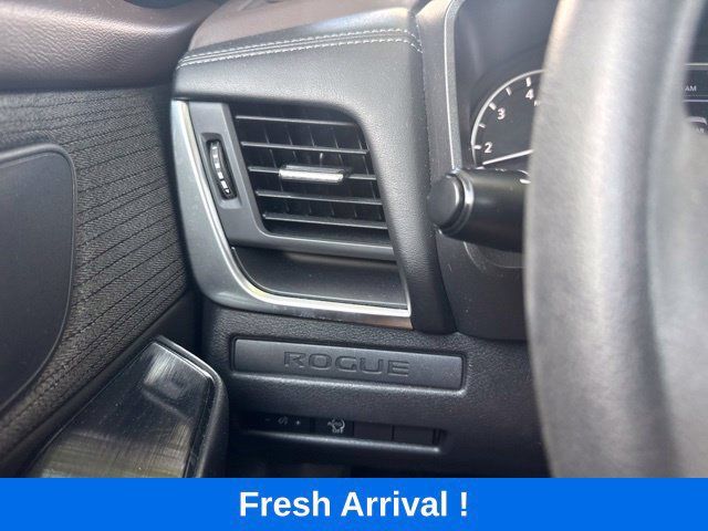 Used 2023 Nissan Rogue S FWD image 8