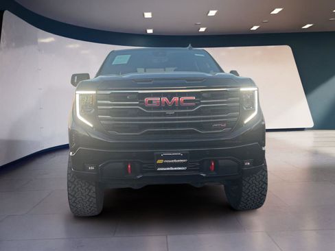 Used 2025 GMC Sierra 1500 AT4 w/ AT4 Premium Package image 8