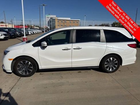 Used 2024 Honda Odyssey EX-L image 2