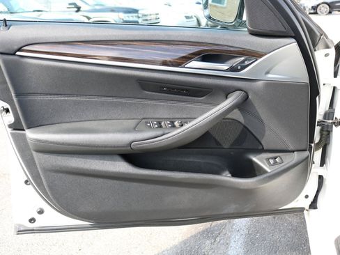 Used 2020 BMW 530i xDrive w/ Convenience Package AWD/4WD image 13
