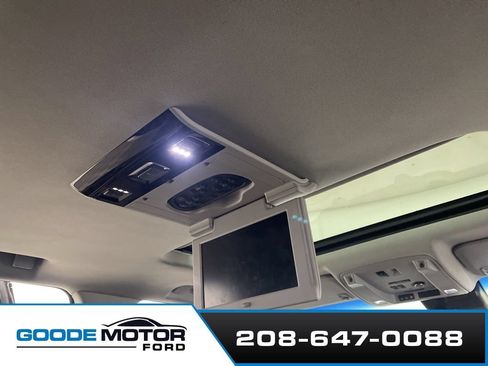 Used 2019 Cadillac Escalade Premium Luxury AWD/4WD image 19
