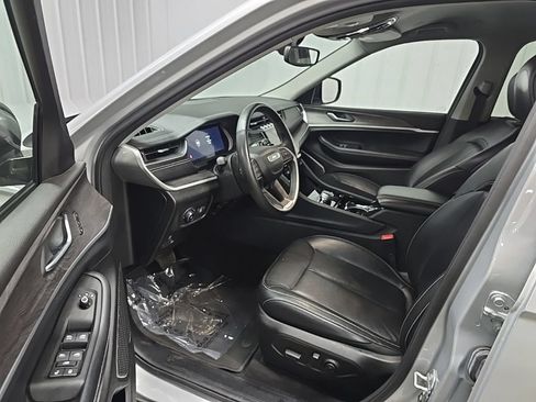 Used 2021 Jeep Grand Cherokee L Limited AWD/4WD image 28