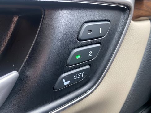 Used 2020 Honda CR-V EX-L image 17