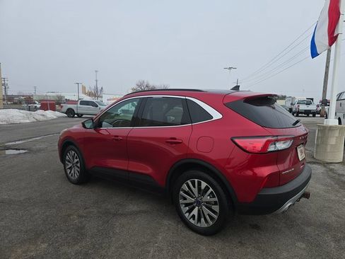 Used 2022 Ford Escape Titanium w/ Class II Trailer Tow Package image 7