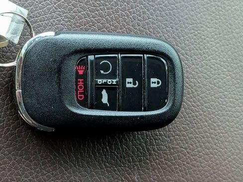 Used 2024 Honda Pilot Elite image 31