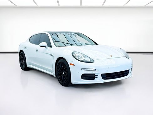 Used 2016 Porsche Panamera Edition image 3