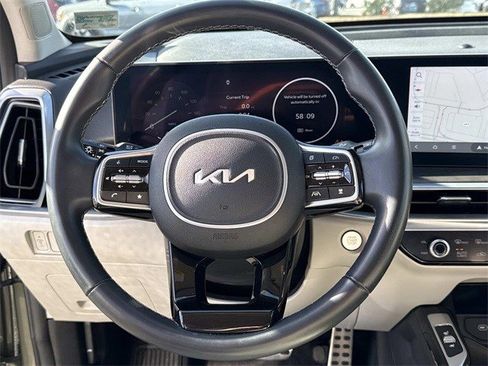 Used 2024 Kia Sorento SX image 19