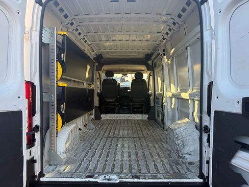 Used 2020 RAM ProMaster 2500 w/ Interior Convenience Group image 44