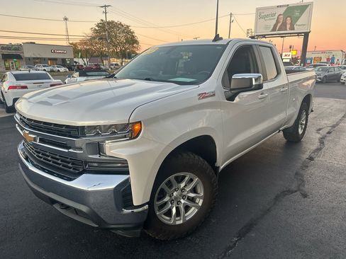 Used 2020 Chevrolet Silverado 1500 LT w/ All-Star Edition image 40
