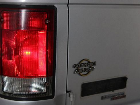 Used 2012 Ford E-350 and Econoline 350 XLT RWD image 44