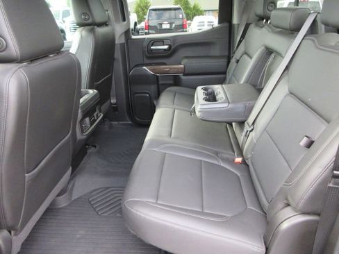 Used 2020 Chevrolet Silverado 1500 LT Trail Boss image 16