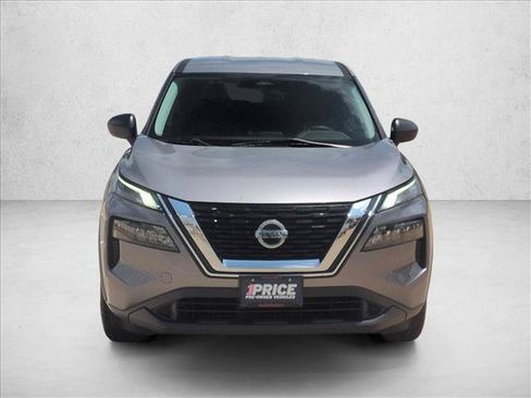 Used 2021 Nissan Rogue S FWD image 2