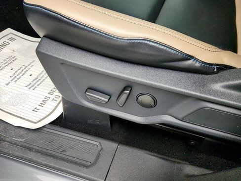 Used 2024 Ford Bronco Wildtrak image 11