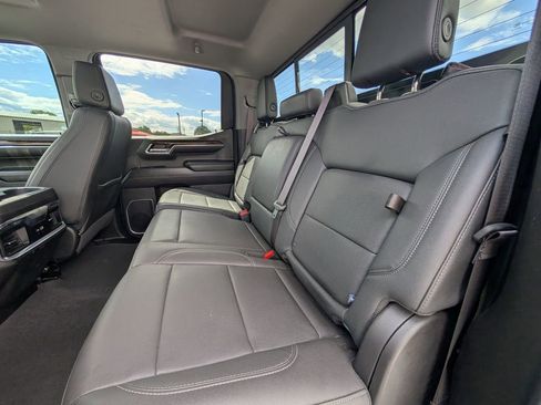 Used 2024 GMC Sierra 1500 Elevation w/ Elevation Premium Package AWD/4WD image 9