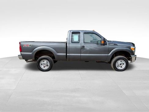 Used 2015 Ford F250 XL w/ Power Equipment Group AWD/4WD image 2