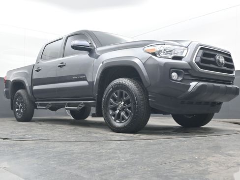 Used 2022 Toyota Tacoma SR5 image 24