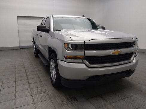 Used 2018 Chevrolet Silverado 1500 Custom w/ Custom Convenience Package RWD image 13