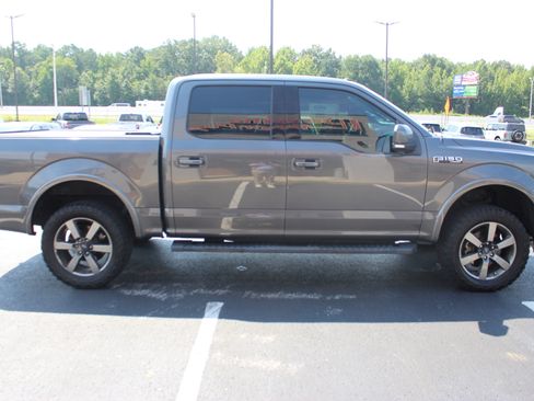 Used 2016 Ford F150 Lariat AWD/4WD image 5