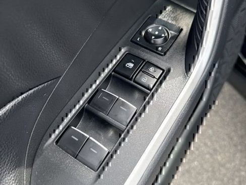 Certified 2025 Toyota RAV4 XLE AWD/4WD image 19