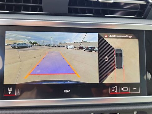 Certified 2025 Audi Q3 2.0T Premium Plus image 17