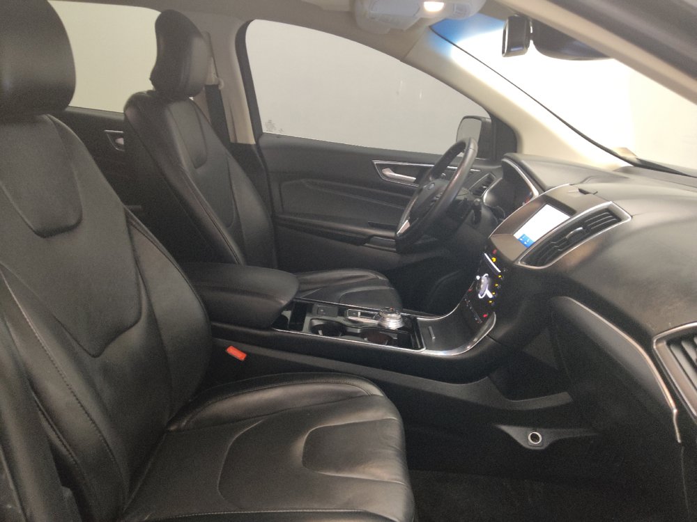 Used 2019 Ford Edge Titanium AWD/4WD image 21