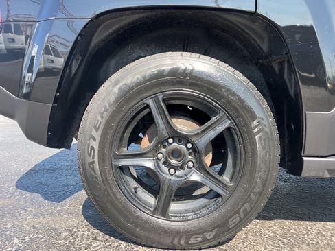 Used 2016 Jeep Patriot Sport image 43