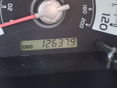 Used 2007 Toyota FJ Cruiser 4WD image 14