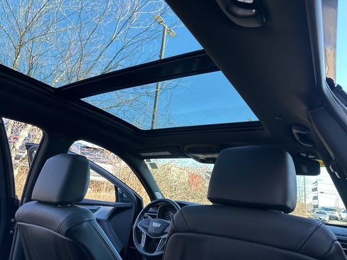 Used 2023 Cadillac XT5 Sportv w/ Technology Package AWD/4WD image 32