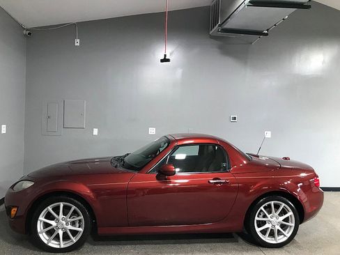 Used 2012 MAZDA MX-5 Miata Grand Touring w/ Premium Pkg RWD image 12