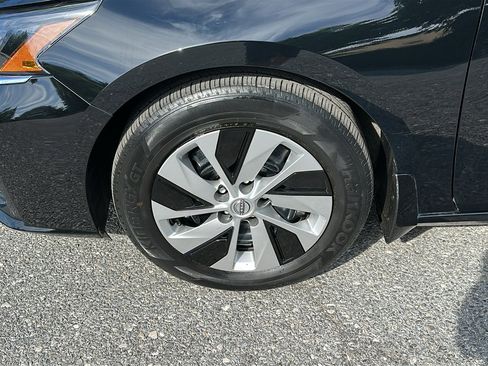 Certified 2023 Nissan Altima 2.5 S FWD image 8