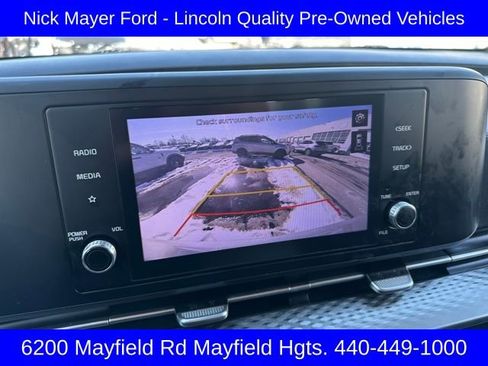 Used 2022 Kia Carnival LX image 32