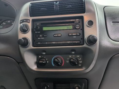 Used 2011 Ford Ranger XLT w/ Bright Trim Group image 18