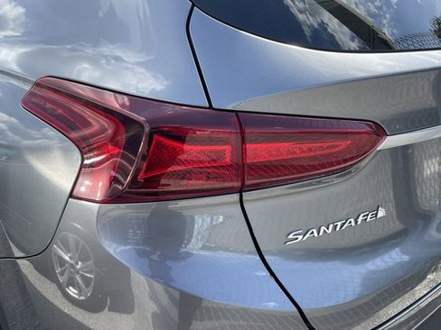 Used 2019 Hyundai Santa Fe Limited FWD image 8