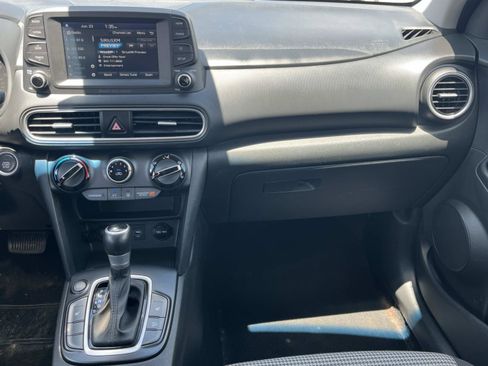 Used 2021 Hyundai Kona SEL FWD image 8