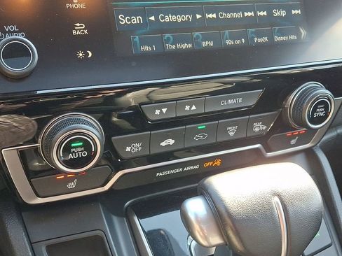 Used 2018 Honda CR-V Touring image 16