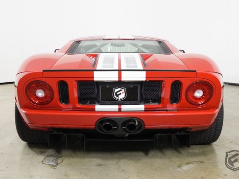 Used 2005 Ford GT image 8