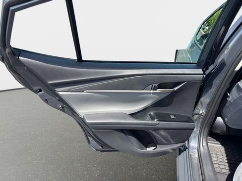 Used 2025 Toyota Camry LE w/ Convenience Package image 11