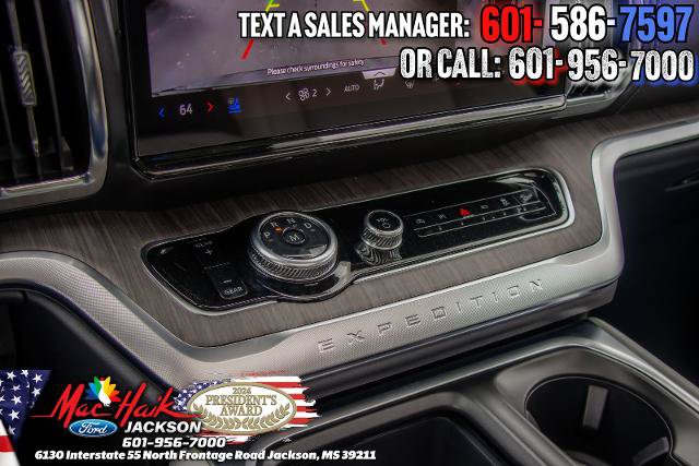 Used 2026 Ford Expedition Platinum w/ Platinum Ultimate Package AWD/4WD image 76