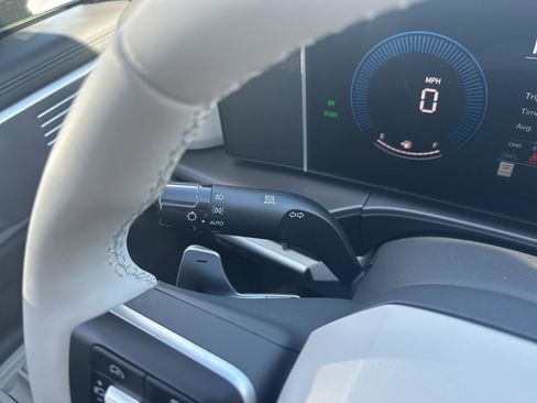 New 2026 Hyundai Santa Fe SE image 17