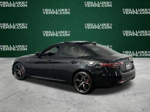 Used 2024 Alfa Romeo Giulia Ti w/ Performance Driving Package image 8