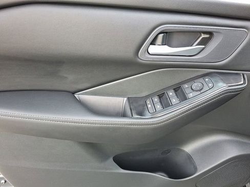 New 2026 Nissan Rogue SV image 10