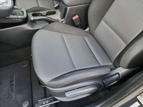 Used 2024 Kia Soul LX w/ Option Group 015 image 16