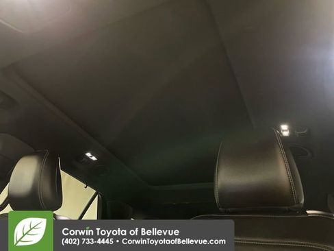 Used 2020 Ford Explorer Limited image 24